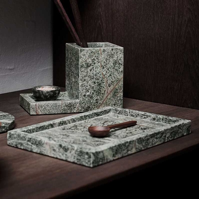 MUUBS marmorbakke og holder -  dansk design Vejl. Udsalgspris 729,-